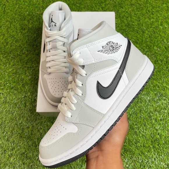 Air Jordan 1 Mid ‘Grey Fog ’ - Picture 3 of 7